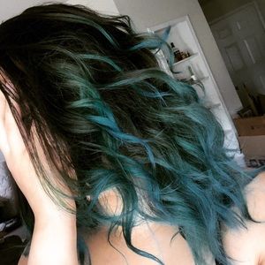 Meet your Posher, Mia